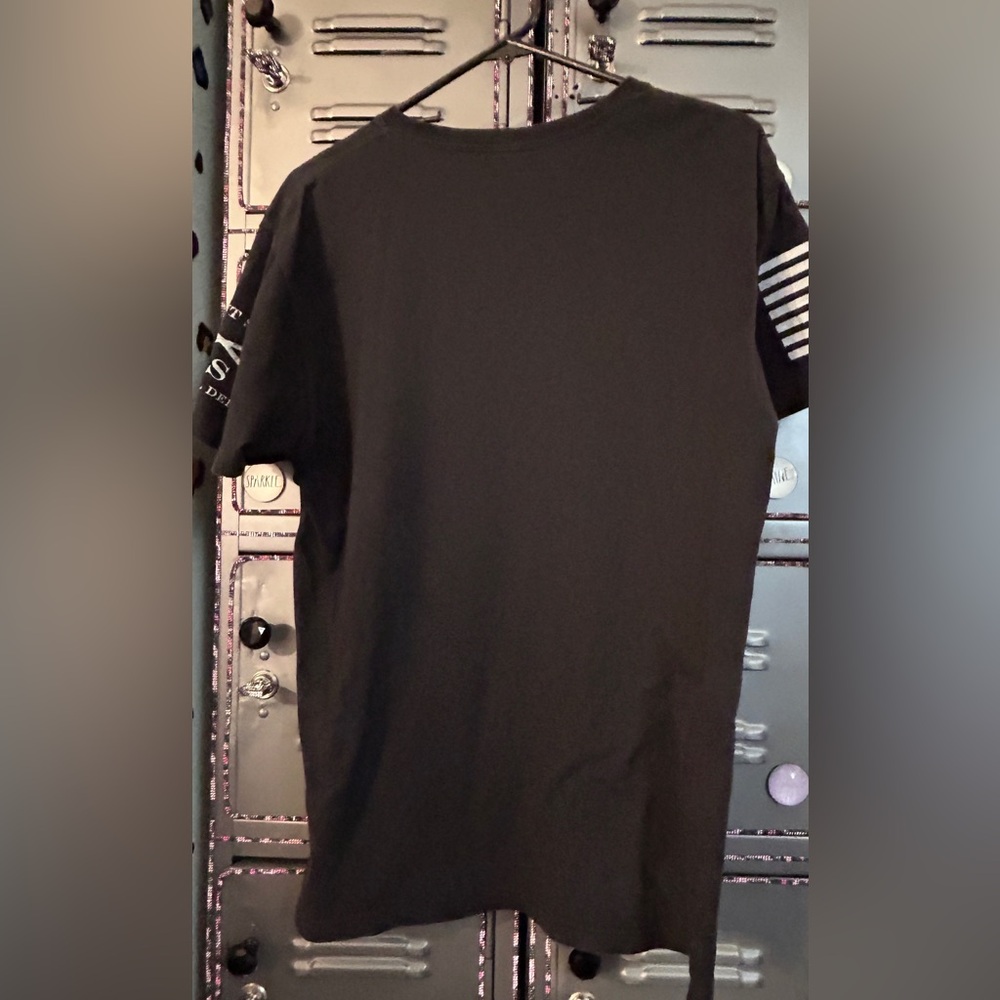 GRUNT STYLE medium T-shirt with distressed flag - Picture 8 of 14
